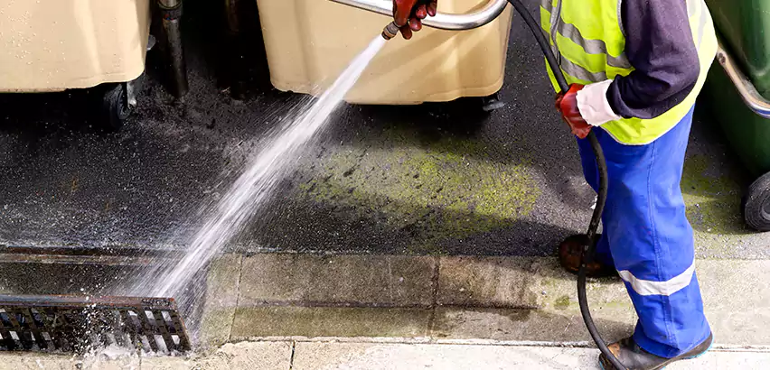 Jet Drain Cleaning in Thousand Oaks
